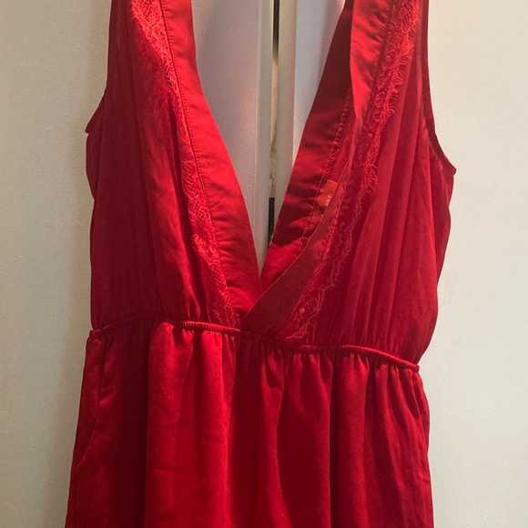 Red Akira Shorts Romper Sz L EUC Lacey Hot Tap Pants Jumpsuit Rompers for Women - Picture 1 of 7